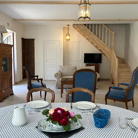 Maison Melusine Holiday home